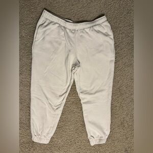 Universal Threads Cream Colored Jogger Sweatpants